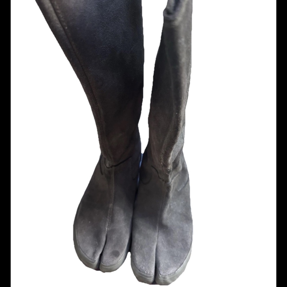 SOLD!!!! Maison Margiela Tabi Suede Boots